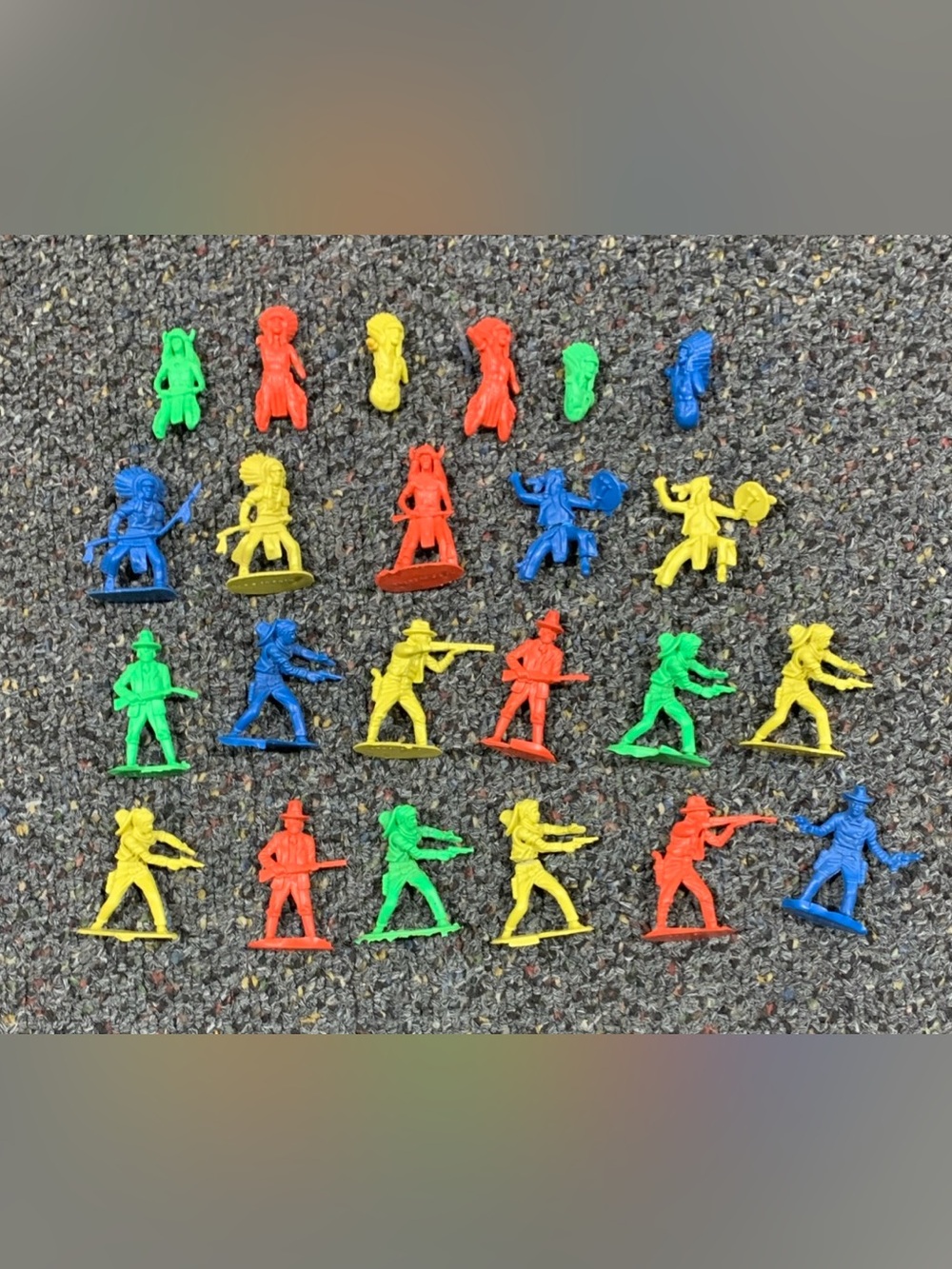 Vintage early 1990s cowboy and Indian 23 plastic toy play set